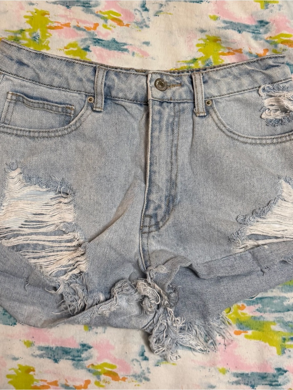Forever 21 Light Blue Distressed High-Rise Denim Shorts size 27